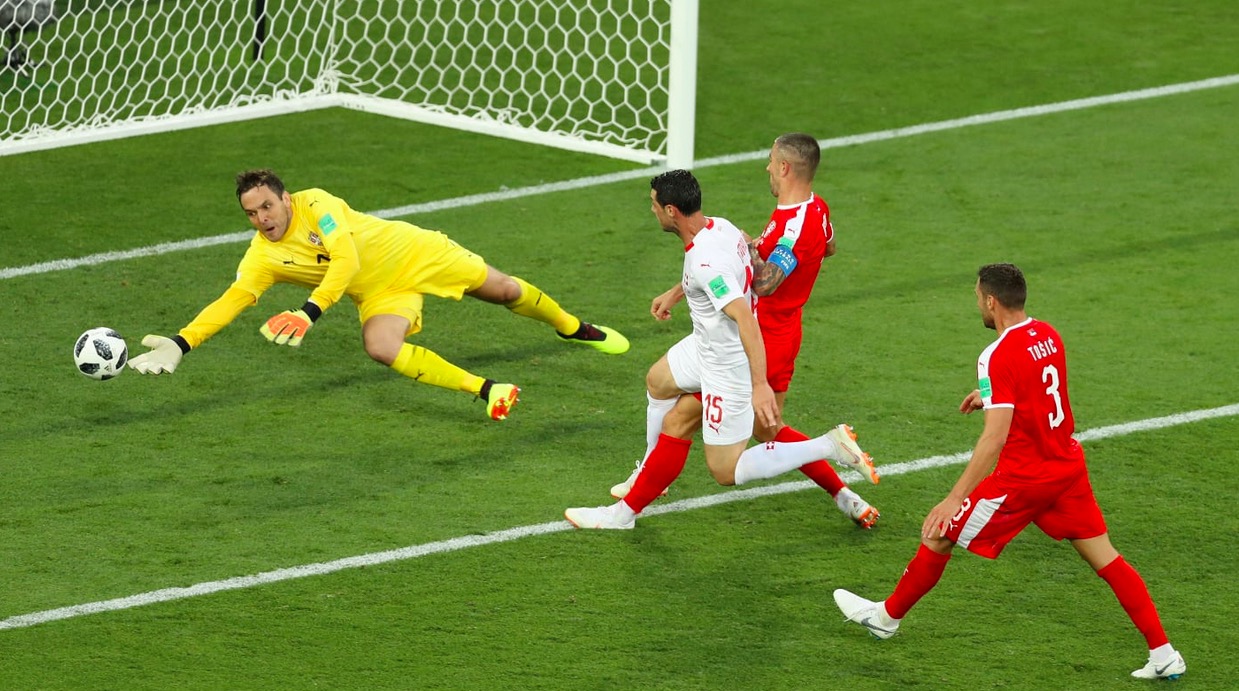 瑞士逆转巴西，戈麦斯刷新纪录