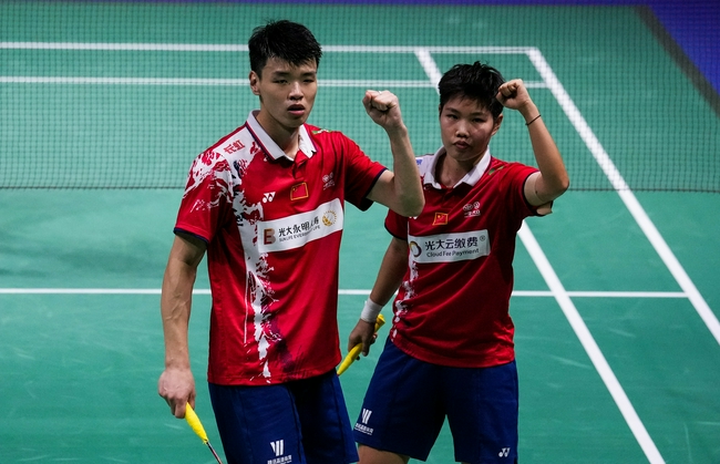 丹麦队翻盘德国队，黄鸭组合关键制胜