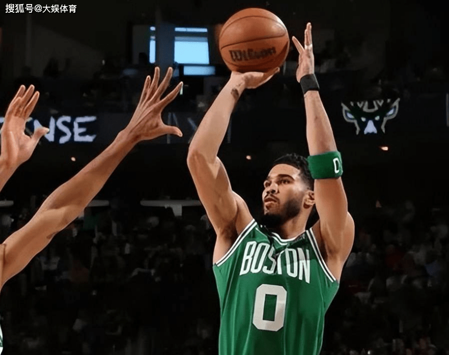 开云体育下载-山西队鏖战新疆队，塔图姆带队取胜